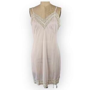 VTG Adonna lace trimmed nude beige full slip 38 Average